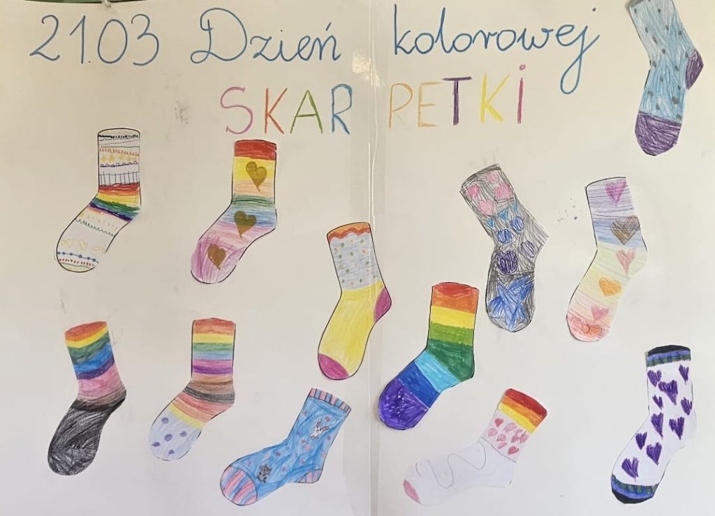 Światowy Dzień Zespołu Downa- Dzień kolorowej skarpetki.
